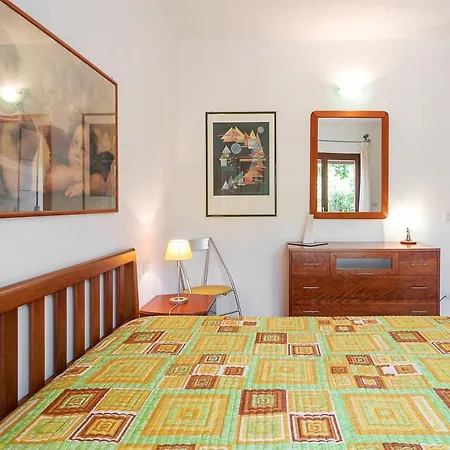 Apartment Le Farfalle 19 *